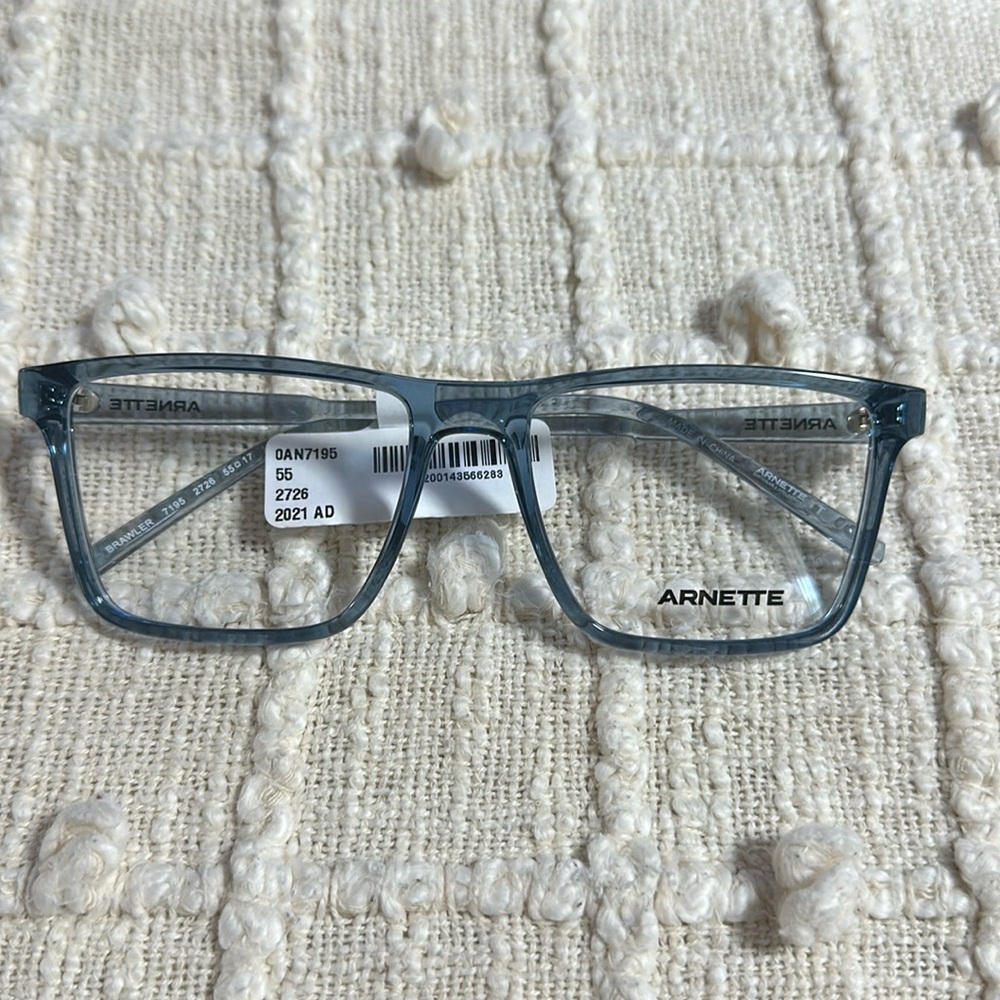 #71 Arnette